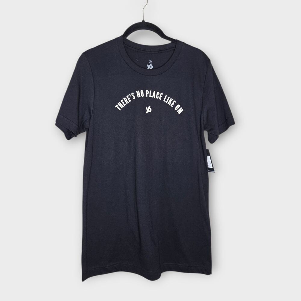 NEW YogaSix Y6 Womens Black "There's No Place Like Om" Tee Small T-Shirt